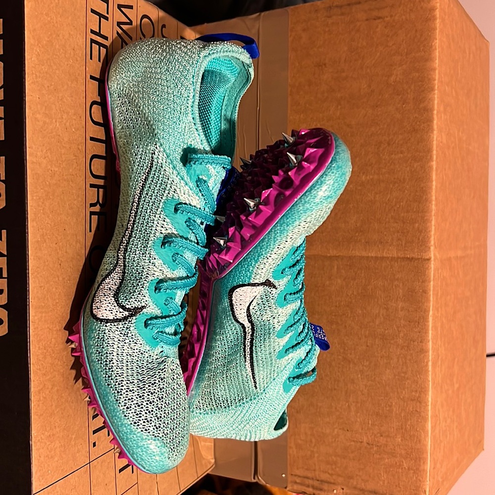 Nike Superfly Elite 2 track and field sprinting spikes